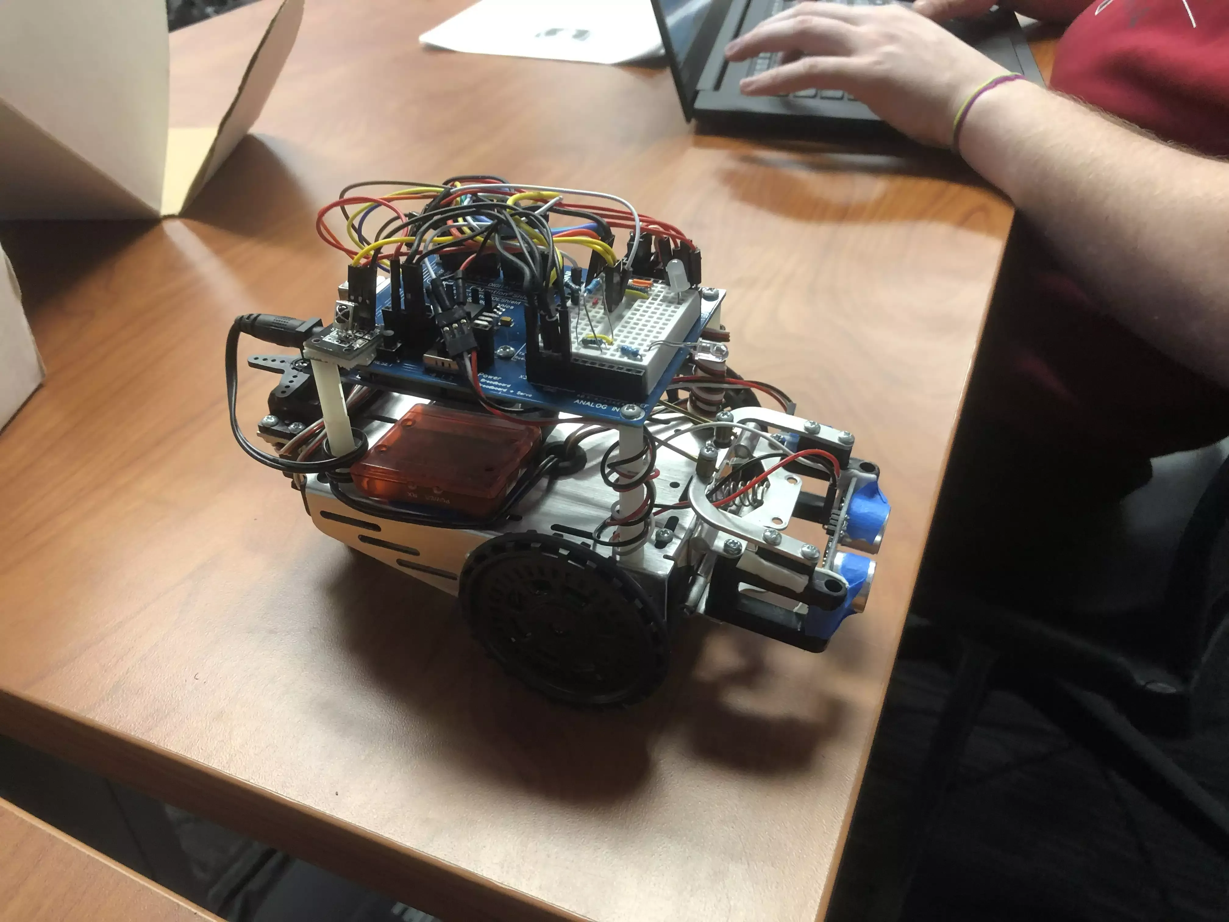Team Thunderbirds ECE160 Robot